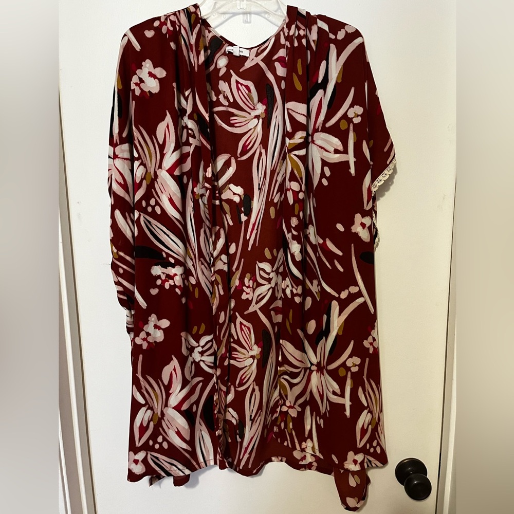 Maurices Women One Size Floral Red White Kimono Cover Up Shawl Lace Short Sleeve